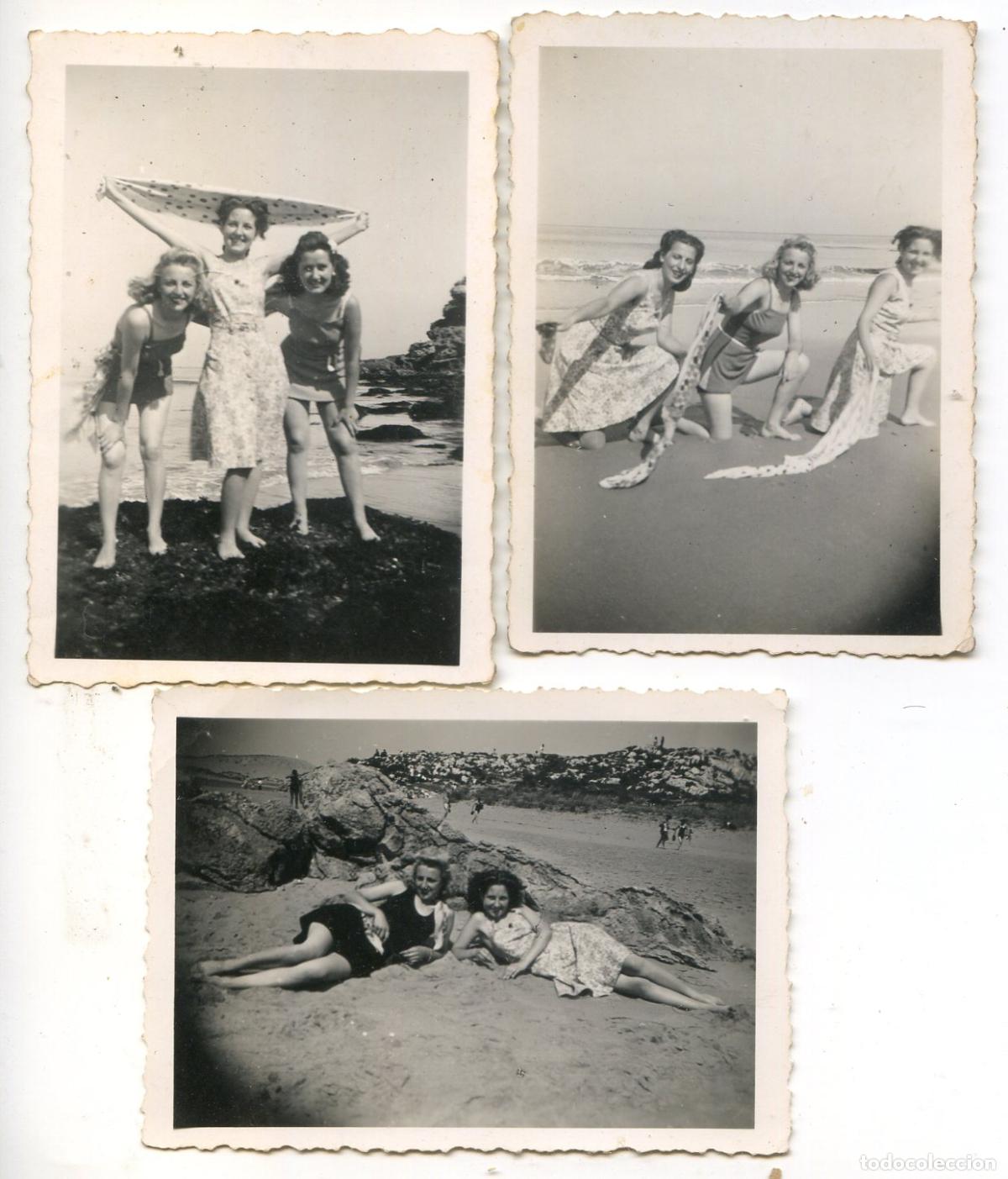 Fotograf&iacute;a antigua: Tres chichas posando en la playa sincronizadamente, Santander julio de 1942