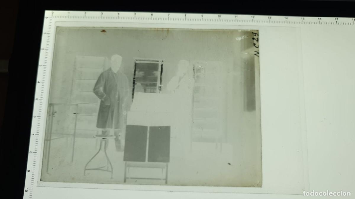Fotograf&iacute;a antigua: CONGO BELGA BELGE. FOTOGRAFIA GELATINOBROMURO. VIDRIO. MEDICO DOCTOR?