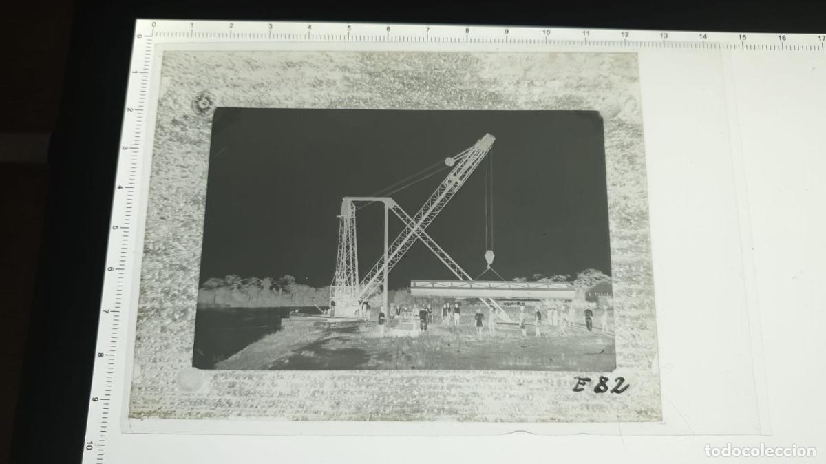 Fotograf&iacute;a antigua: CONGO BELGA BELGE. FOTOGRAFIA GELATINOBROMURO. VIDRIO. 1920 1930. BARCO. SHIP. BOAT GRUA CRANE GRUE