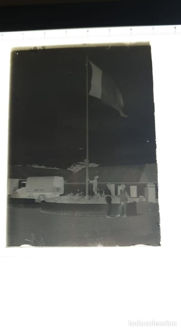 Fotograf&iacute;a antigua: CONGO BELGA BELGE. FOTOGRAFIA GELATINOBROMURO. VIDRIO 1925. BANDERA. FLAG.