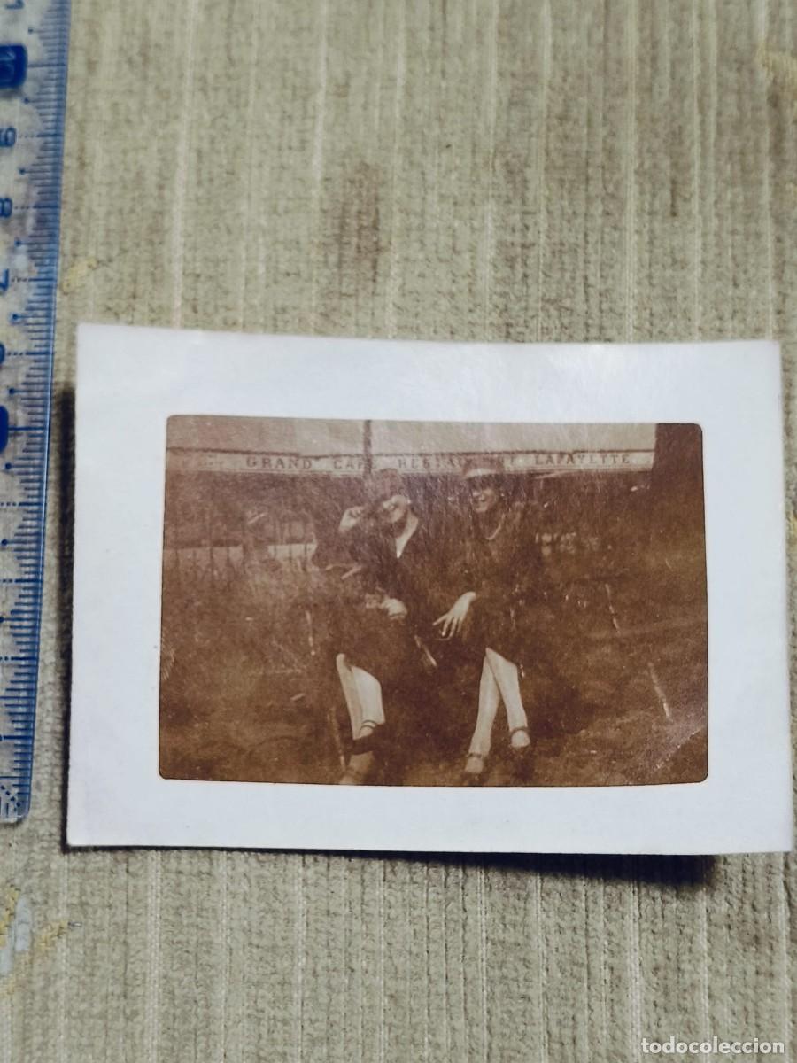 Fotograf&iacute;a antigua: Foto Francia, a&ntilde;os 20. Gelatinobromuro. Mujeres posando 8x6cm
