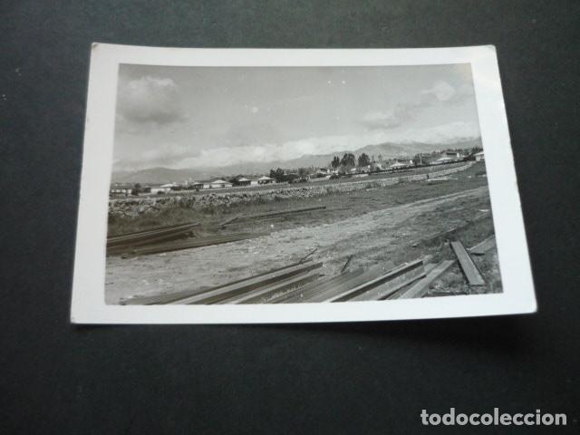 Alte Fotografie: COLMENAR VIEJO MADRID ASPECTO URBANO ANTIGUA FOTOGRAFIA 7,5 X 10,5 CM