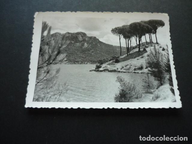 Fotografia antiga: PANTANO DE SAN JUAN MADRID RIO ALBERCHE ANTIGUA FOTOGRAFIA 7,5 X 10 CM