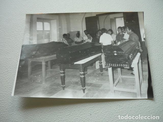 Fotografia antica: CADIZ EXPLOSION DE UN PETROLERO ANTIGUA FOTOGRAFIA ORIGINAL 18 X 13 CM