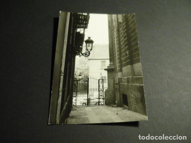 Fotografia antiga: MADRID PASADIZO DEL PANECILLO ANTIGUA FOTOGRAFIA 7,5 X 10,5 CM