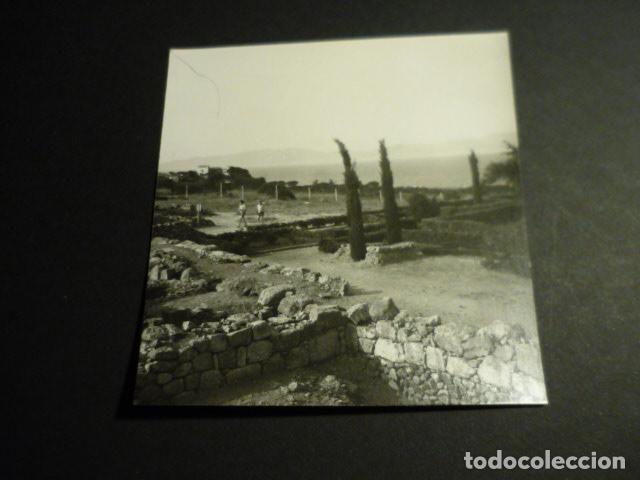 Fotografia antica: AMPURIAS GERONA ANTIGUA FOTOGRAFIA 9 X 9 CM