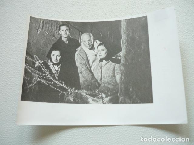 Fotografia antica: PABLO PICASSO CON SU ESPOSA DOMINGUIN Y LUCIA BOSE ANTIGUA FOTOGRAFIA ORIGINAL 17,5 X 12,5 CM