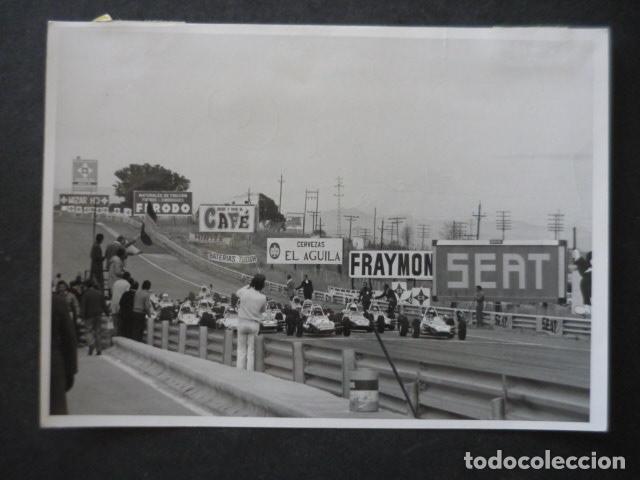 Fotografia antiga: XI PREMIO NACIONAL MADRID CIRCUITO DEL JARAMA CARRERA AUTOMOVILISMO ANTIGUA FOTOGRAFIA 18 X 13 CM