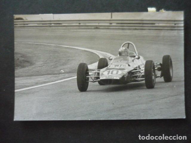 Alte Fotografie: CIRCUITO JARAMA III CARRERA DE FORMULA NACIONAL 1430 AUTOMOVILISMO ANTIGUA FOTOGRAFIA 18 X 12 CM