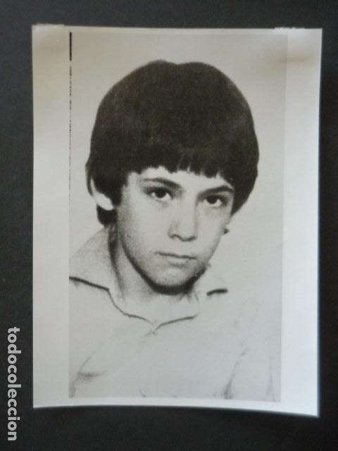 Alte Fotografie: RENTERIA GUIPUZCOA ATENTADO TERRORISTA ETA NI&Ntilde;O HERIDO ANTIGUA FOTOGRAFIA 18 X 13 CM