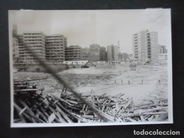 Fotografia antica: FUENLABRADA MADRID CONSTRUCCION AMBULATORIO ANTIGUA FOTOGRAFIA 18 X 12 CM