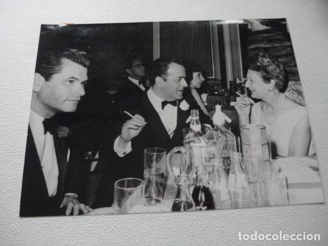 Fotografia antica: IGNACIO FIERRO Y CONDESA DE YEBES EN LA BODA DE INES DE BORBON ANTIGUA FOTOGRAFIA 18 X 24 CM
