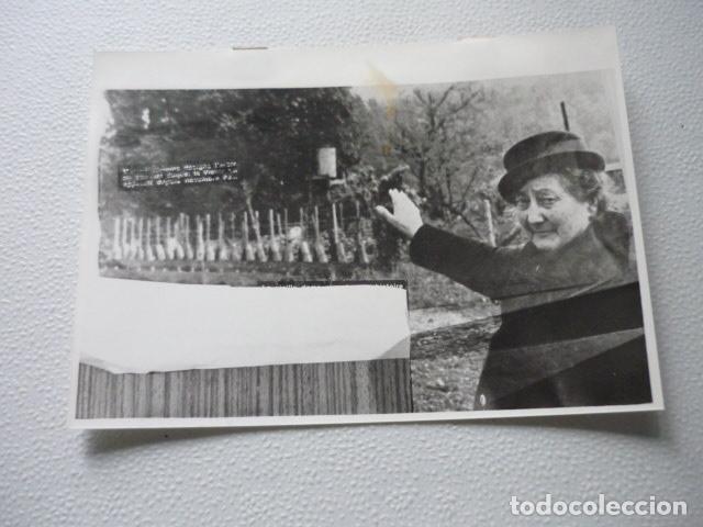 Fotografia antica: MARIE MADELEINE CHENE ENSE&Ntilde;A DONDE SE LA APARECE LA VIRGEN ANTIGUA FOTOGRAFIA ORIGINAL 12 X 18 CM