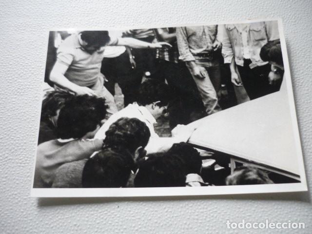 Alte Fotografie: ALBA DE TORMES SALAMANCA DISTURBIOS VISITA PAPA PALMA TROYA ANTIGUA FOTOGRAFIA ORIGINAL 13 X 18 CM