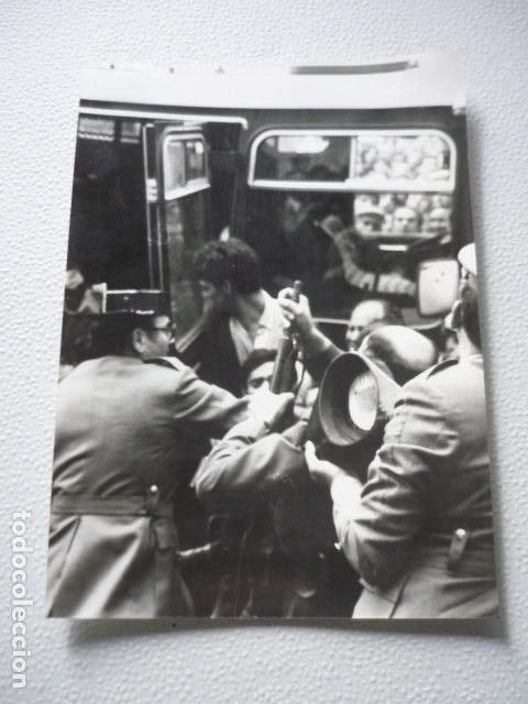 Alte Fotografie: ALBA DE TORMES SALAMANCA DISTURBIOS VISITA PAPA PALMA TROYA ANTIGUA FOTOGRAFIA ORIGINAL 13 X 18 CM