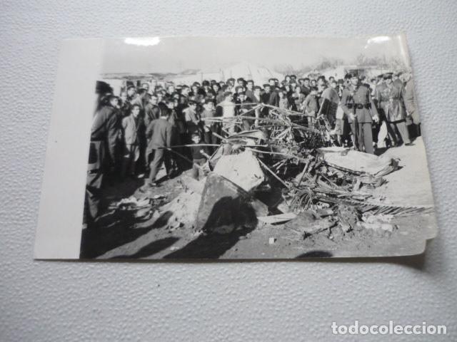 Fotograf&iacute;a antigua: SEVILLA AVIONETA ACCIDENTE AEREO ANTIGUA FOTOGRAFIA ORIGINAL 12 X 18 CM