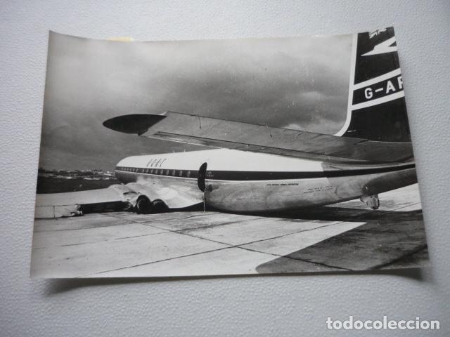 Fotograf&iacute;a antigua: BARAJAS MADRID ACCIDENTE AVION SIN TREN DE ATERRIZAJE ANTIGUA FOTOGRAFIA ORIGINAL 24 X 16 CM