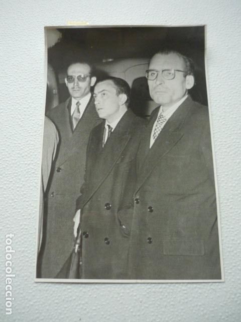 Alte Fotografie: BARCELONA FAMILIARES AVIACO ACCIDENTE AVION ANTIGUA FOTOGRAFIA ORIGINAL 12 X 18 CM