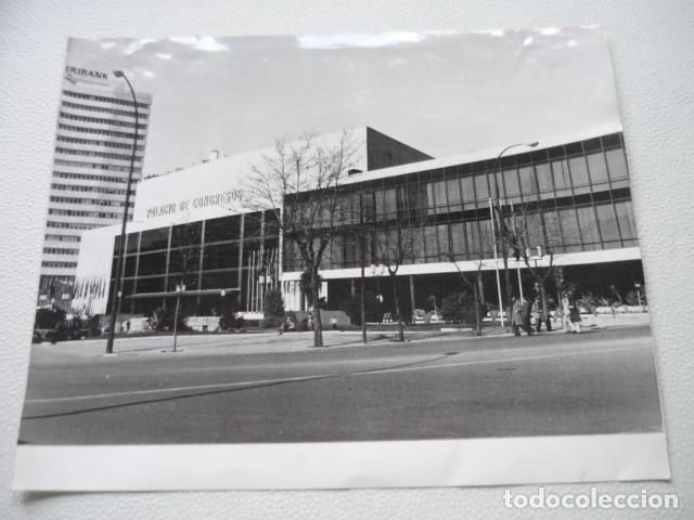 Alte Fotografie: MADRID PALACIO DE CONGRESOS Y EXPOSICIONES ANTIGUA FOTOGRAFIA ORIGINAL 25 X 21 CM
