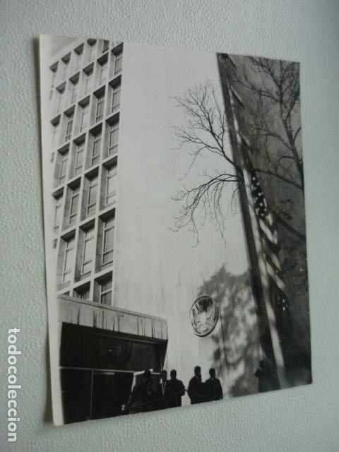 Fotografia antiga: MADRID EMBAJADA DE ESTADOS UNIDOS ANTIGUA FOTOGRAFIA ORIGINAL 18 X 24 CM