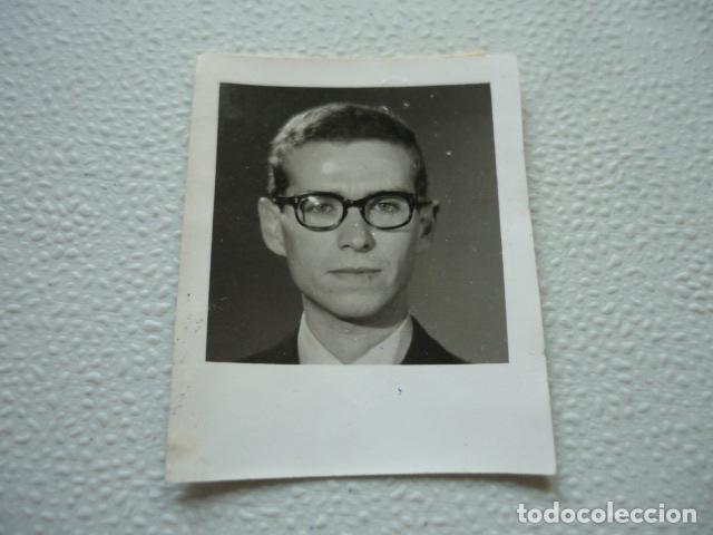 Fotograf&iacute;a antigua: JEAN CLAUDE SAUER PERIODISTA ANTIGUA FOTOGRAFIA ORIGINAL 5,5 X 5,5 CM