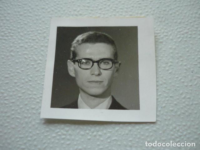 Fotografia antica: JEAN CLAUDE SAUER PERIODISTA ANTIGUA FOTOGRAFIA ORIGINAL 5,5 X 5,5 CM