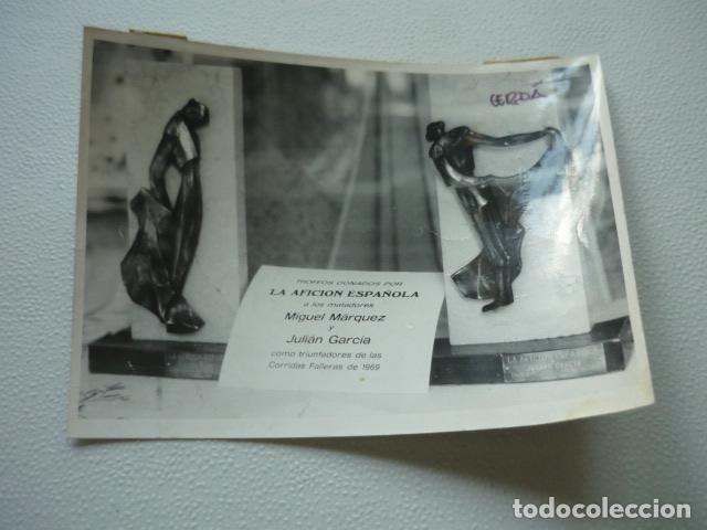 Fotografia antica: TROFEO TAURINO LA AFICION ANTIGUA FOTOGRAFIA ORIGINAL 18 X 13 CM