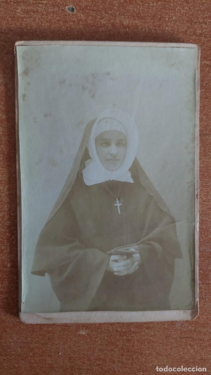 Fotograf&iacute;a antigua: Antigua fotograf&iacute;a de monja
