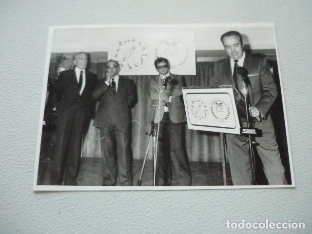 Fotografia antica: RADIO CADENA SER XXV ANIVERSARIO CARRUSEL DEPORTIVO ANTIGUA FOTOGRAFIA ORIGINAL 13 X 18 CM