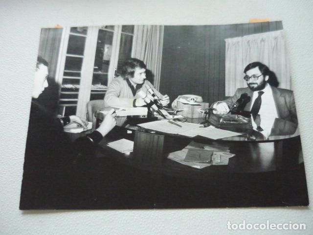 Fotografia antica: BARCELONA RADIO ESPA&Ntilde;A NARCIS SERRA ANTIGUA FOTOGRAFIA ORIGINAL 24 X 18 CM