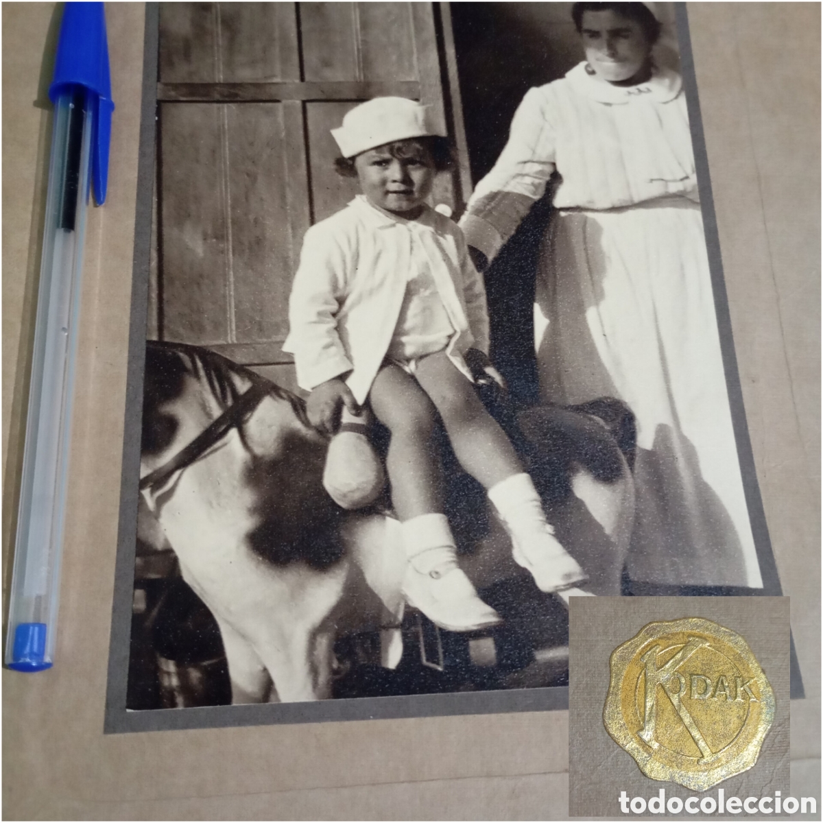 Fotograf&iacute;a antigua: Fotografia Antigua Ni&ntilde;o o Ni&ntilde;a Sobre Caballo De Juguete Soporte Kodak 17x12cm