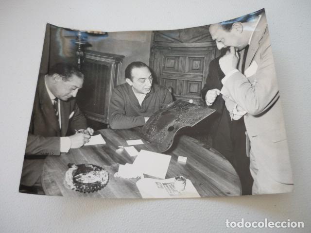 Alte Fotografie: MANUEL SANCHEZ CAMARGO CRITICO DE ARTE ANTIGUA FOTOGRAFIA ORIGINAL 18 X 24 CM