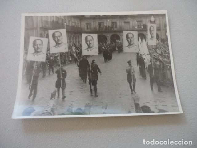 Fotografia antica: GUERRA CIVIL ESPA&Ntilde;OLA TROPAS FRANQUISTAS FOTOGRAFIA DE PRENSA 12 X 18 CM