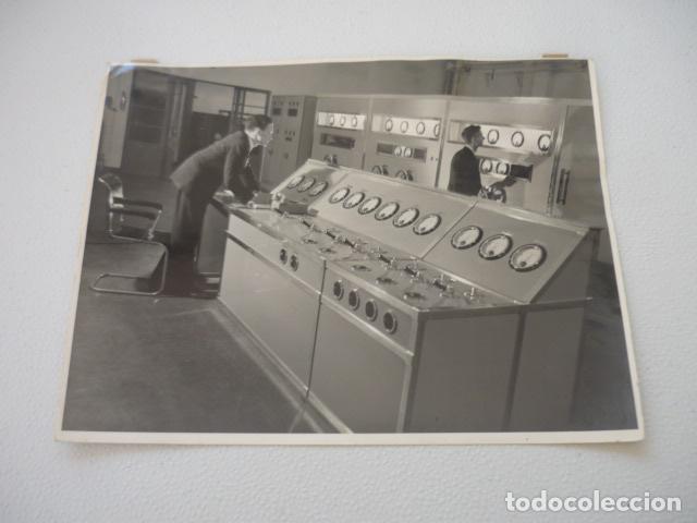 Fotograf&iacute;a antigua: RADIO BBC LONDRES ANTIGUA FOTOGRAFIA ORIGINAL 21 X 16 CM