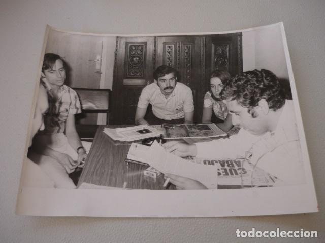 Fotograf&iacute;a antigua: MADRID ENCIERRO MEDICOS PSIQUIATRAS ANTIGUA FOTOGRAFIA ORIGINAL 18 X 24 CM