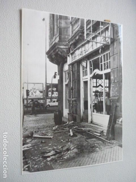 Fotografia antiga: SAN SEBASTIAN ATENTADO ETA TERRORISMO ANTIGUA FOTOGRAFIA ORIGINAL 18 X 24 CM