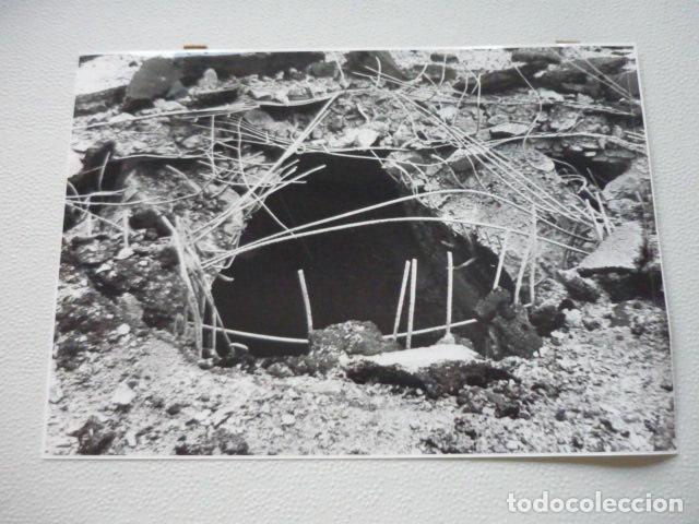 Photographie ancienne: ZUMAYA GUIPUZCOA ATENTADO ETA TERRORISMO ANTIGUA FOTOGRAFIA ORIGINAL 18 X 24 CM