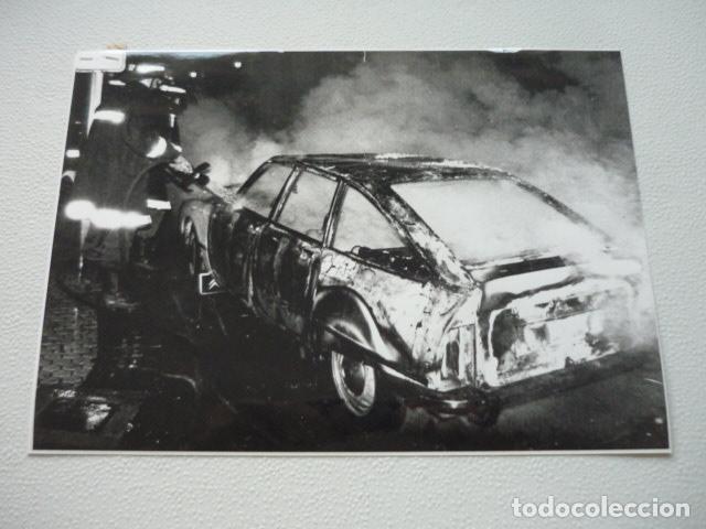 Fotografia antiga: SAN SEBASTIAN GUIPUZCOA ATENTADO ETA TERRORISMO ANTIGUA FOTOGRAFIA ORIGINAL 18 X 24 CM