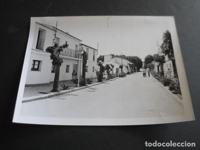 Fotograf&iacute;a antigua: GIMENELLS LERIDA ASPECTOURBANO ANTIGUA FOTOGRAFIA ORIGINAL 18 X 24 CM