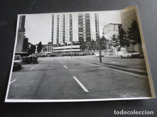 Fotografia antica: ZARAGOZA INCENDIO DEL HOTEL CORONA DE ARAGON ANTIGUA FOTOGRAFIA ORIGINAL 18 X 24 CM