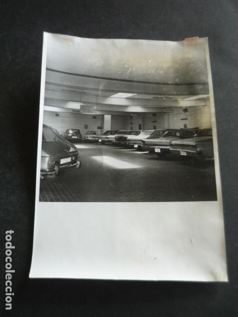 Antique Photography: MADRID SERVICIO OFICIAL DE CHRYSLER TALLER ANTIGUA FOTOGRAFIA ORIGINAL 18 X 12 CM