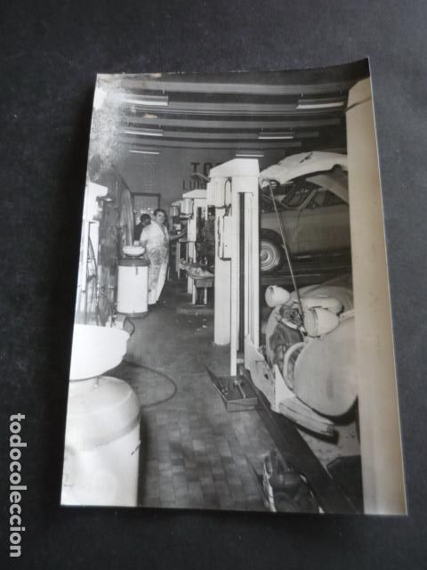 Alte Fotografie: MADRID TALLER CITROEN ANTIGUA FOTOGRAFIA ORIGINAL 17 X 11 CM