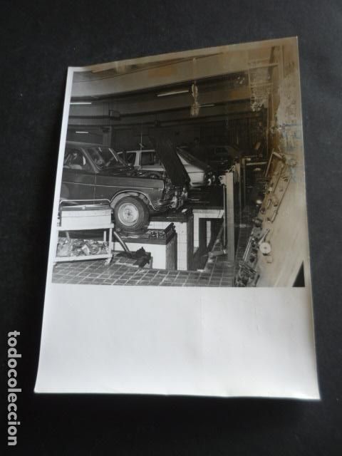 Antique Photography: MADRID SERVICIO OFICIAL DE CHRYSLER TALLER ANTIGUA FOTOGRAFIA ORIGINAL 18 X 12 CM