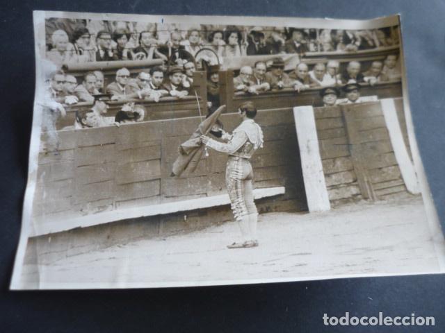 Fotografia antiga: MADRID EL TORERO EL CORDOBES EN SU ALTERNATIVA ANTIGUA FOTOGRAFIA ORIGINAL 18 X 24 CM