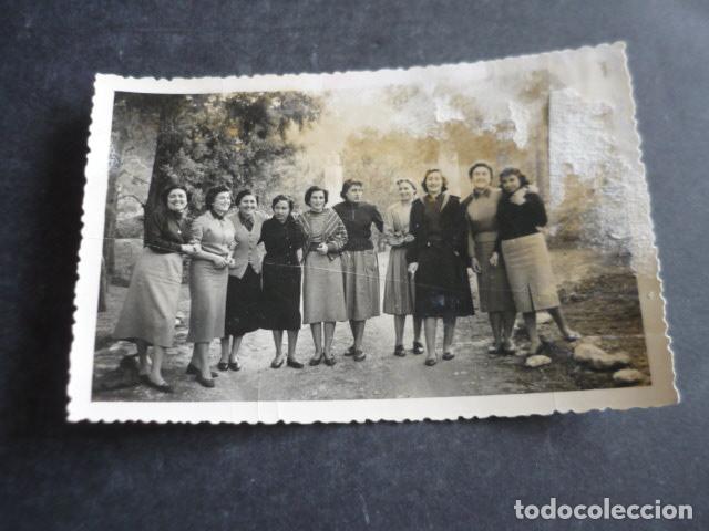 Photographie ancienne: ELDA ALICANTE CLUB DE SOLTERAS ANTIGUA FOTOGRAFIA 9 X 14 CM