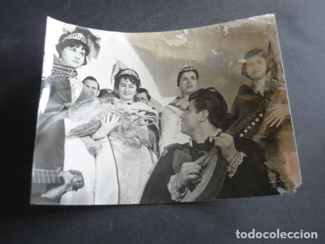 Antique Photography: MADRID VISITA REINA DAMAS FERIA DE TOURS CON TUNA ESTUDIANTINA FOTOGRAFIA ORIGINAL 14 X 19 CM