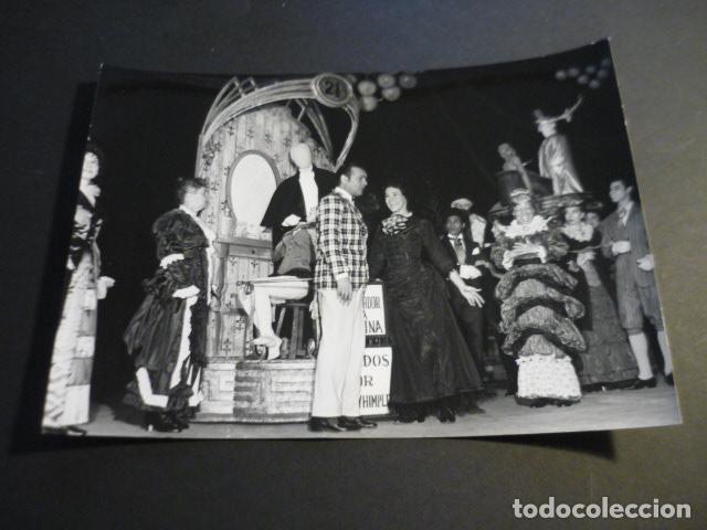 Fotografia antica: MADRID TEATRO DE LA ZARZUELA REVISTA MUSICAL LA PELIRROJA VIRMA GONZALEZ ANTIGUA FOTOGRAFIA 13 X 18