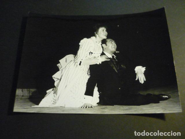 Fotografia antiga: MADRID TEATRO DE LA ZARZUELA REVISTA MUSICAL LA PELIRROJA VIRMA GONZALEZ ANTIGUA FOTOGRAFIA 13 X 18