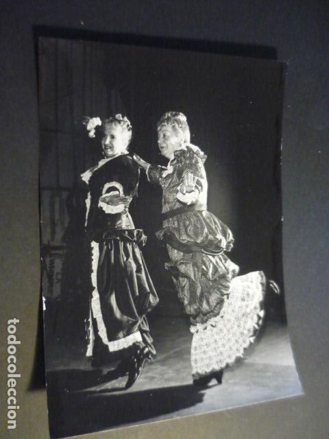 Alte Fotografie: MADRID TEATRO DE LA ZARZUELA REVISTA MUSICAL LA PELIRROJA VIRMA GONZALEZ ANTIGUA FOTOGRAFIA 13 X 18
