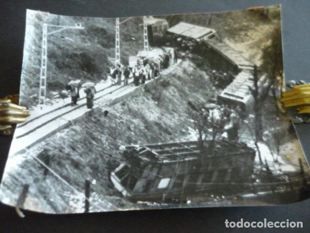 Antique Photography: ELGOIBAR GUIPUZCOA ACCIDENTE FERROVARIO ANTIGUA FOTOGRAFIA ORIGINAL 24 X 18 CM